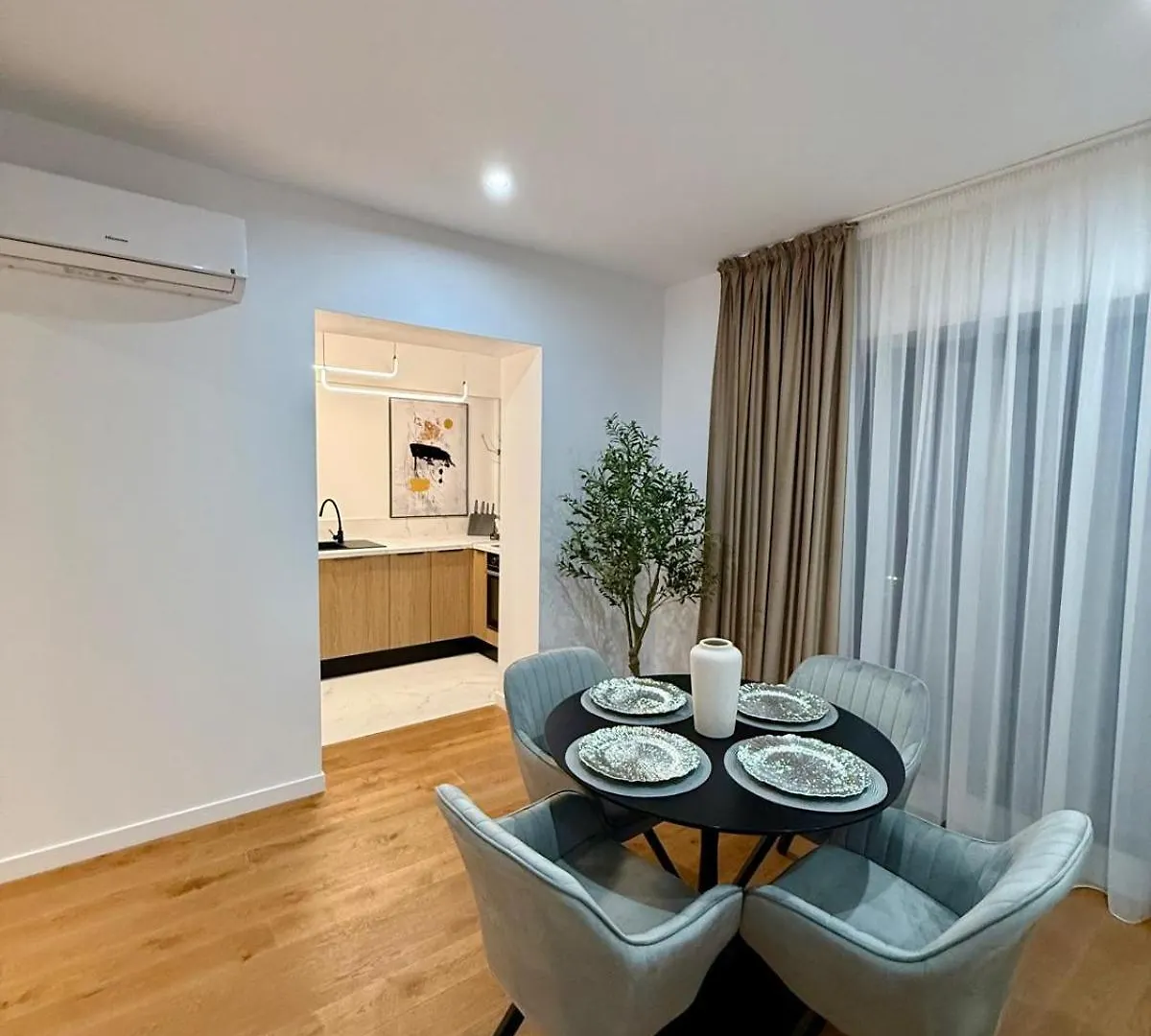 One Cotroceni Park Apartments Bucharest 0*,  Romania